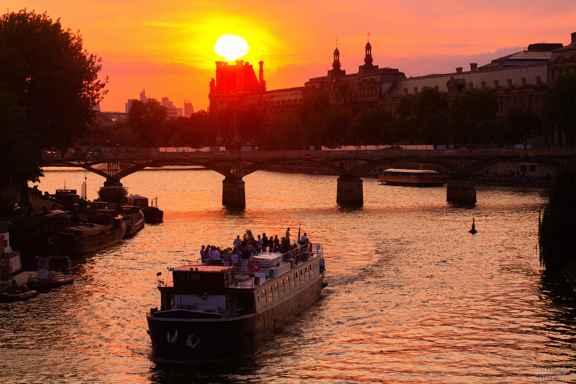 Seine Summer Sunset / Pont Neuf, Paris